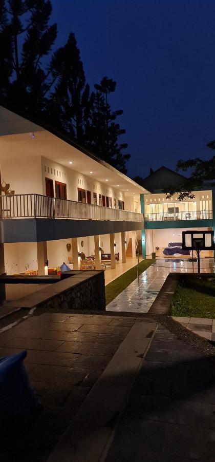 Villa Aurora Cisarua Εξωτερικό φωτογραφία